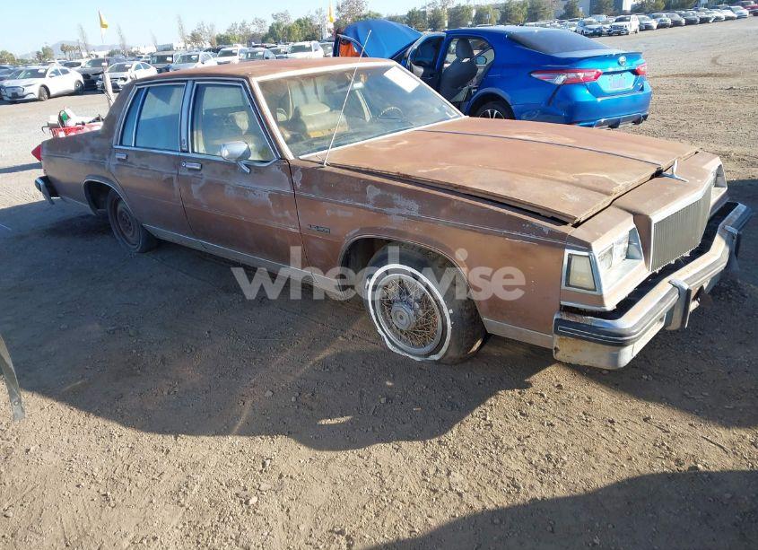 1985 Buick Lesabre LIMITED (VIN 1G4BP69Y8FX434341) main photo