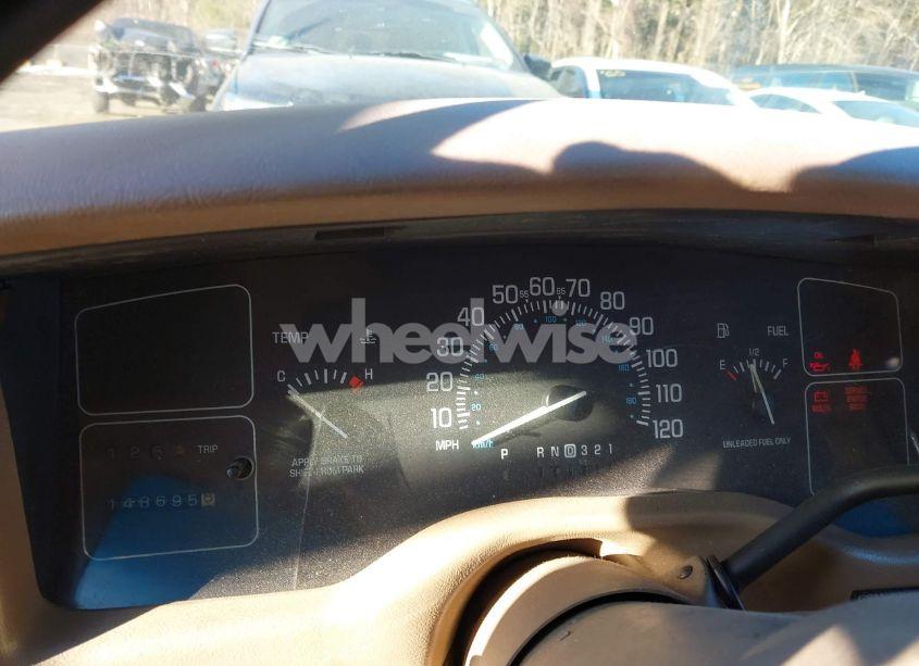 Photo 7 of 1995 Buick Roadmaster ESTATE (VIN 1G4BR82P6SR408567)