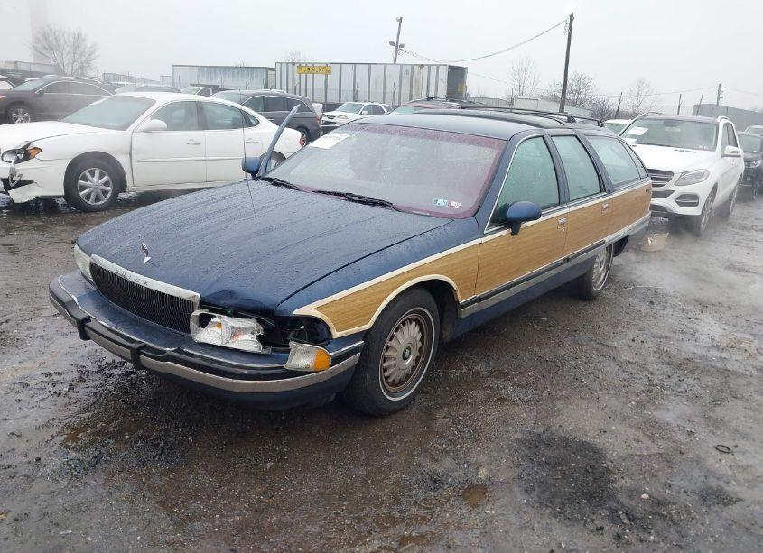 Photo 2 of 1994 Buick Roadmaster ESTATE (VIN 1G4BR82P9RR422411)