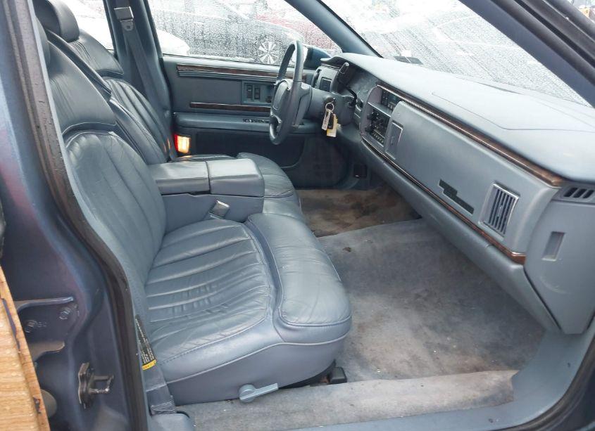 Photo 5 of 1994 Buick Roadmaster ESTATE (VIN 1G4BR82P9RR422411)