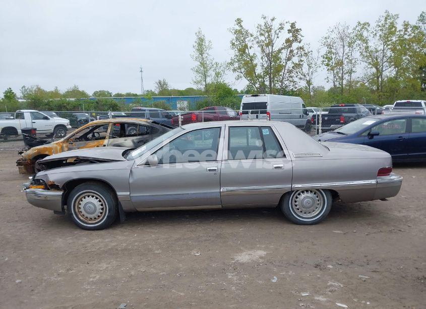 Photo 14 of 1995 Buick Roadmaster LIMITED (VIN 1G4BT52P6SR429984)