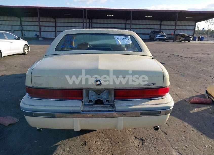 Photo 16 of 1992 Buick Roadmaster LIMITED (VIN 1G4BT5374NR463960)
