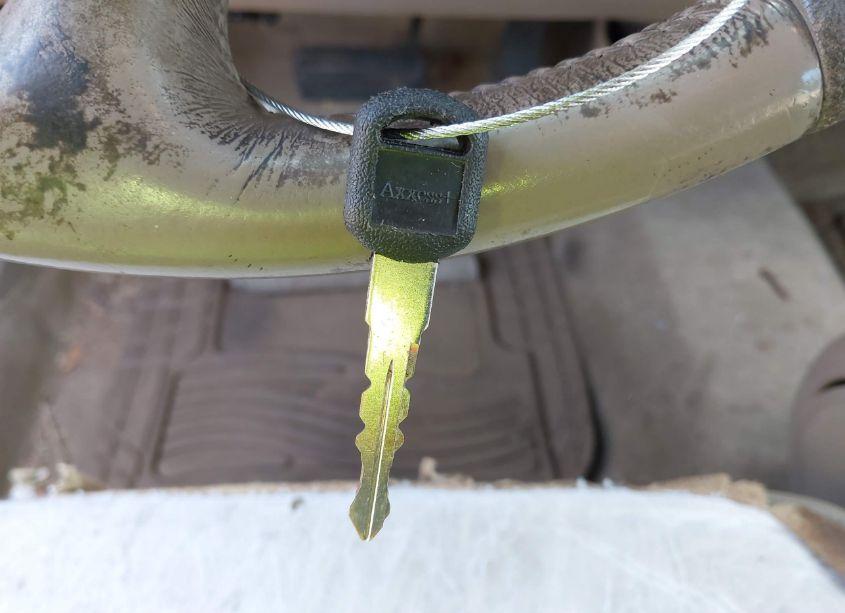 Photo 11 of 2000 Buick Park AVENUE ULTRA (VIN 1G4CU5219Y4112705)