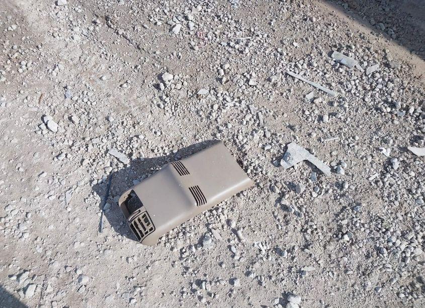 Photo 12 of 2000 Buick Park AVENUE ULTRA (VIN 1G4CU5219Y4112705)