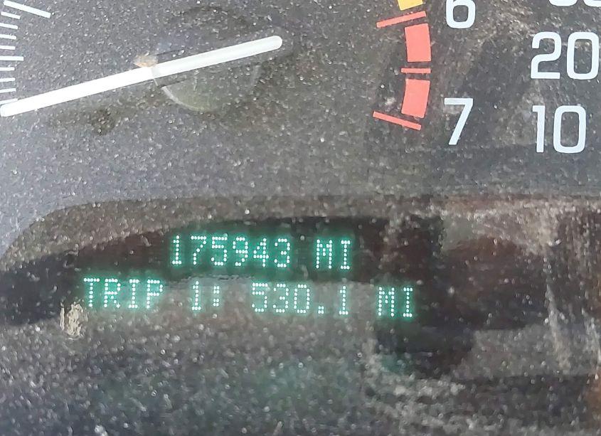 Photo 7 of 2000 Buick Park AVENUE ULTRA (VIN 1G4CU5219Y4112705)