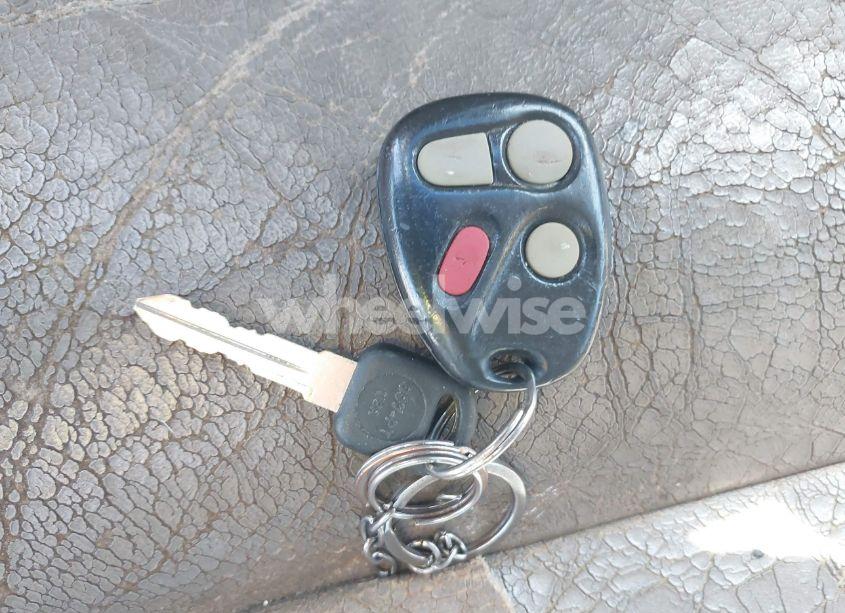 Photo 11 of 2000 Buick Park AVENUE ULTRA (VIN 1G4CU5219Y4205854)