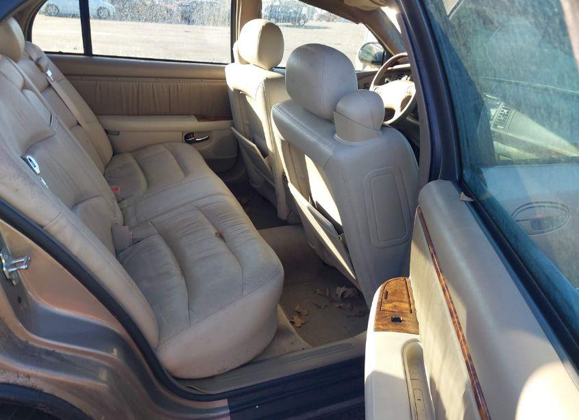 Photo 8 of 2004 Buick Park AVENUE ULTRA (VIN 1G4CU541444157882)