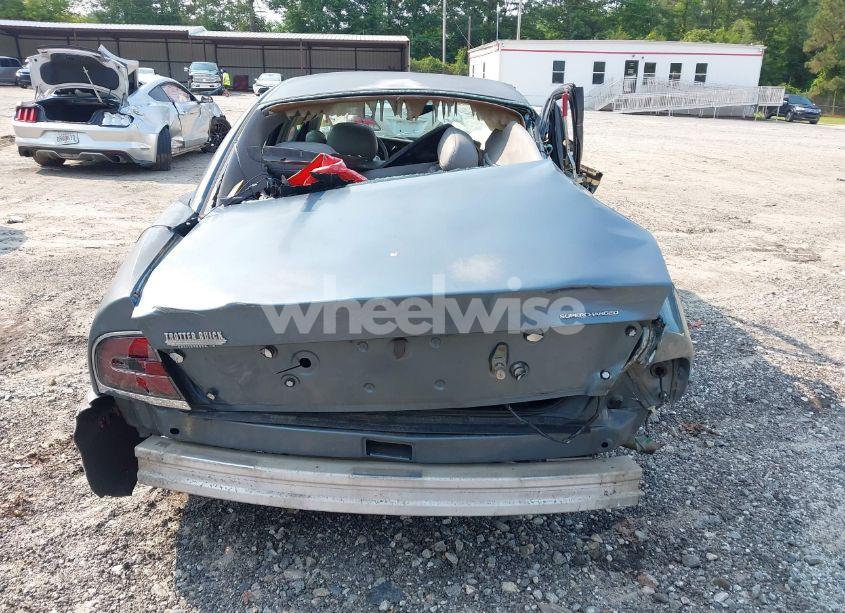 Photo 16 of 2002 Buick Park AVENUE ULTRA (VIN 1G4CU541X24161710)