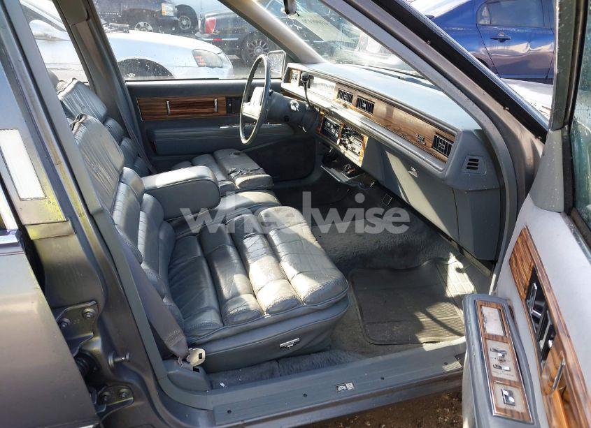 Photo 5 of 1987 Buick Electra PARK AVENUE (VIN 1G4CW5137H1452157)
