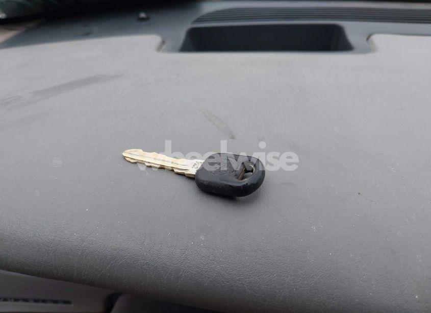 Photo 10 of 1998 Buick Park AVENUE (VIN 1G4CW52K1W4637094)