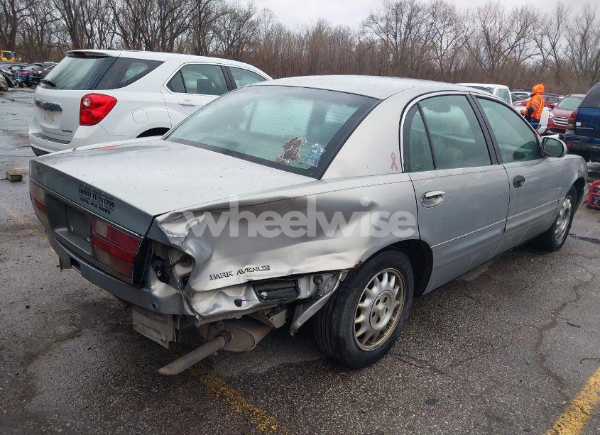 Photo 4 of 1998 Buick Park AVENUE (VIN 1G4CW52K1W4637094)