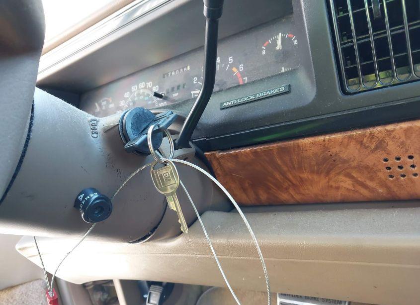 Photo 11 of 1995 Buick Park AVENUE (VIN 1G4CW52K2SH612191)