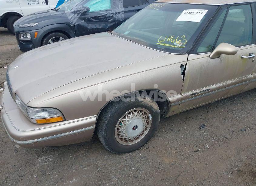 Photo 6 of 1995 Buick Park AVENUE (VIN 1G4CW52K3SH618663)