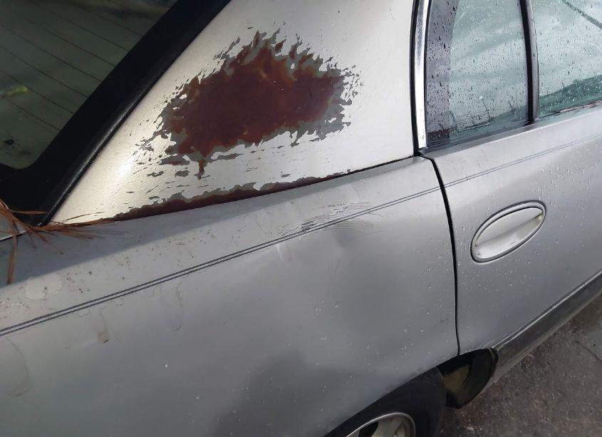 Photo 6 of 1998 Buick Park AVENUE (VIN 1G4CW52K6W4646650)