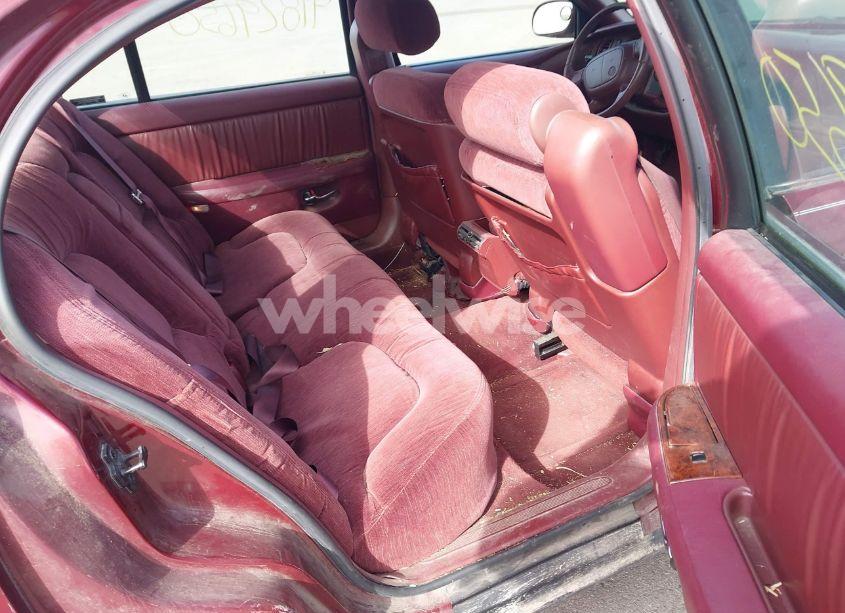 Photo 8 of 1998 Buick Park AVENUE (VIN 1G4CW52KXW4634307)