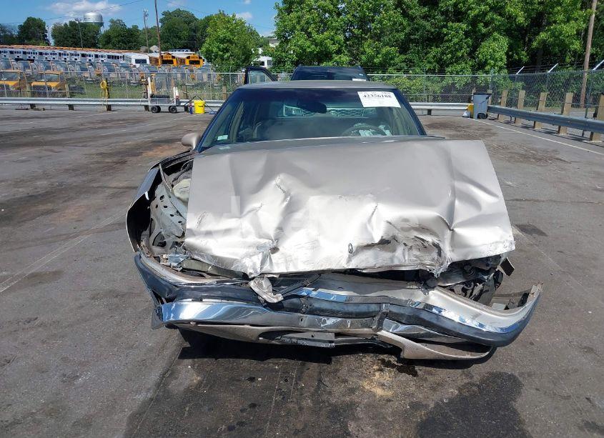 Photo 11 of 1993 Buick Park AVENUE (VIN 1G4CW53L0P1611080)