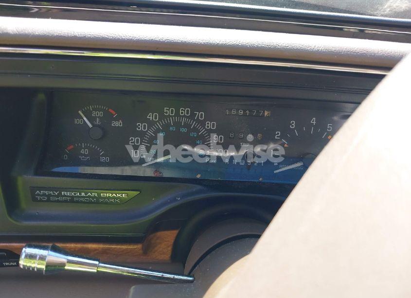 Photo 7 of 1993 Buick Park AVENUE (VIN 1G4CW53L0P1611080)