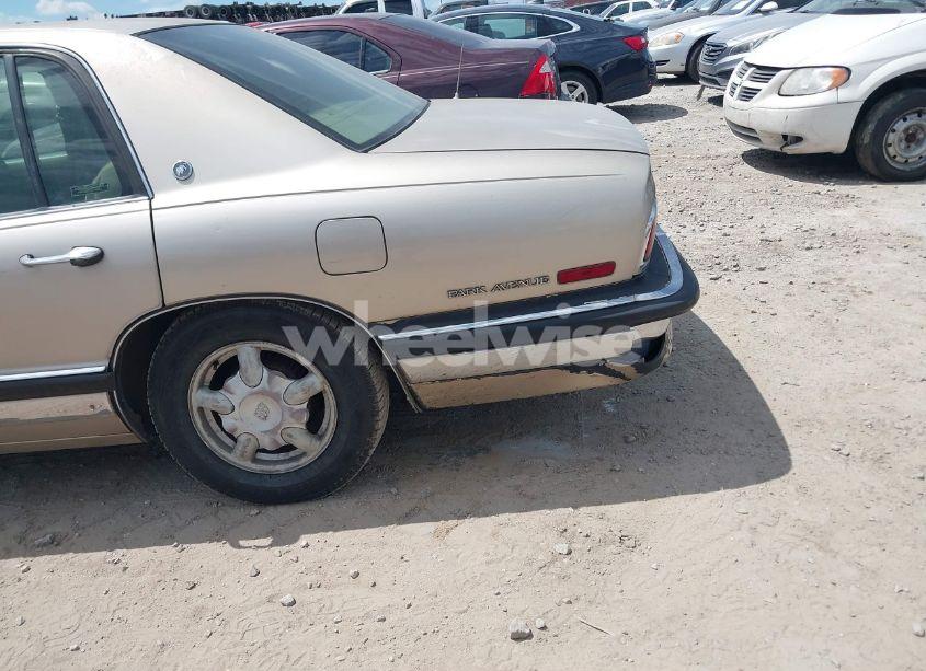 Photo 11 of 1993 Buick Park AVENUE (VIN 1G4CW53L2P1605894)