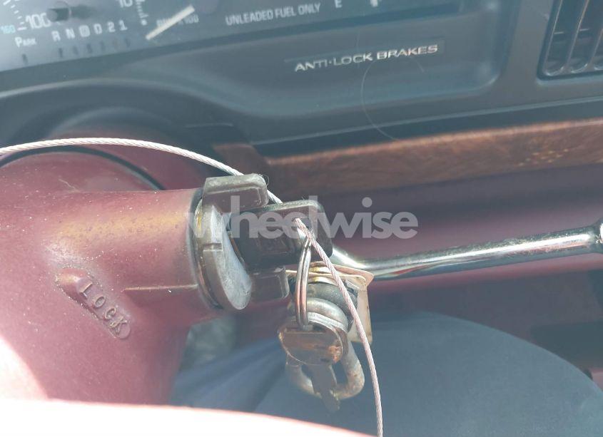 Photo 11 of 1992 Buick Park AVENUE (VIN 1G4CW53L4N1642328)