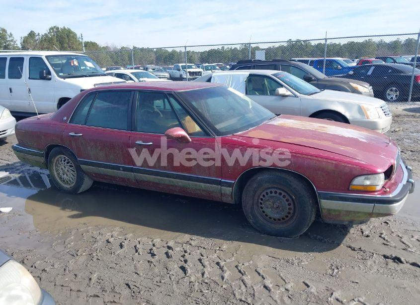 Photo 13 of 1992 Buick Park AVENUE (VIN 1G4CW53L4N1642328)