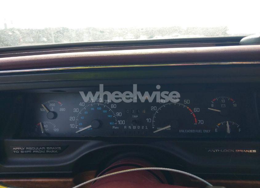 Photo 7 of 1992 Buick Park AVENUE (VIN 1G4CW53L4N1642328)