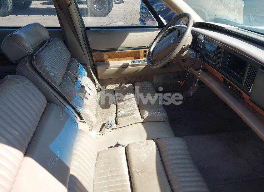 Photo 5 of 1991 Buick Park AVENUE (VIN 1G4CW53L5M1615038)