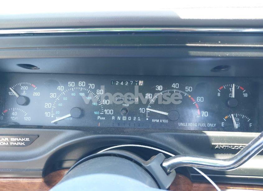 Photo 7 of 1992 Buick Park AVENUE (VIN 1G4CW53L5N1600931)