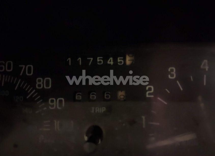 Photo 15 of 1993 Buick Park AVENUE (VIN 1G4CW53L5P1627873)