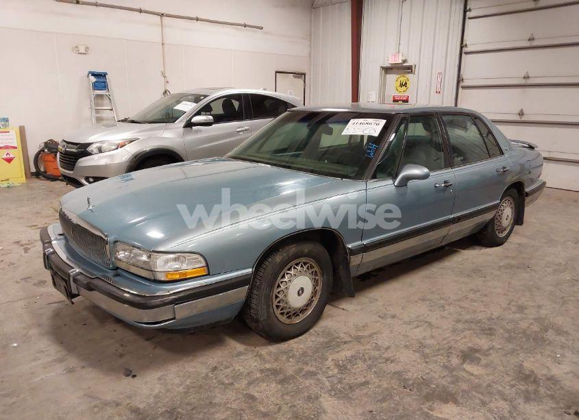 Photo 2 of 1993 Buick Park AVENUE (VIN 1G4CW53L5P1627873)