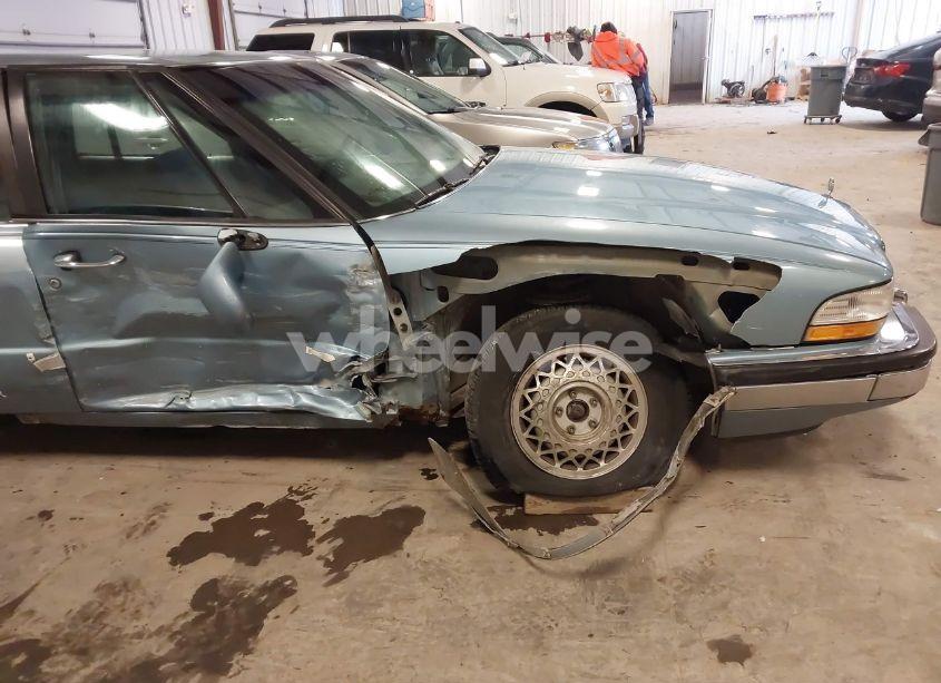 Photo 6 of 1993 Buick Park AVENUE (VIN 1G4CW53L5P1627873)