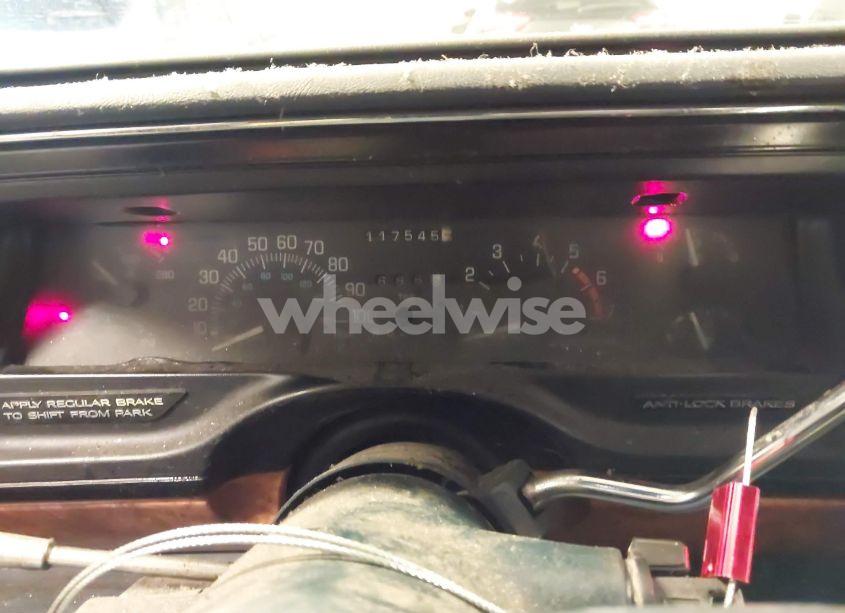 Photo 7 of 1993 Buick Park AVENUE (VIN 1G4CW53L5P1627873)