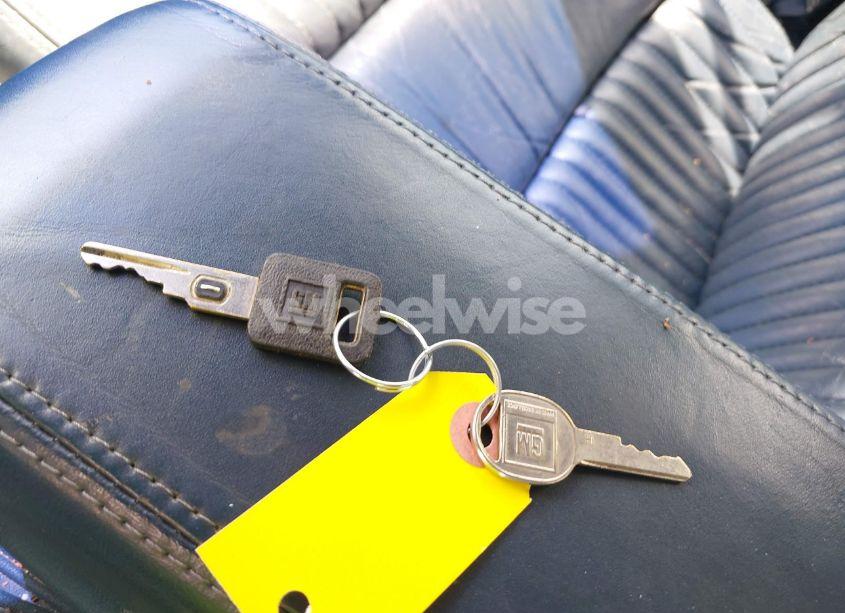 Photo 11 of 1992 Buick Park AVENUE (VIN 1G4CW53L6N1610450)