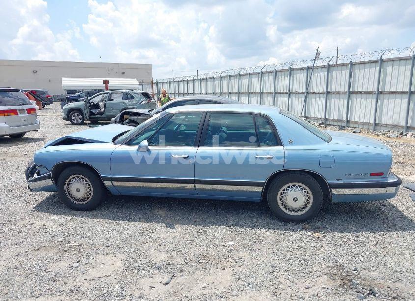 Photo 14 of 1992 Buick Park AVENUE (VIN 1G4CW53L6N1610450)