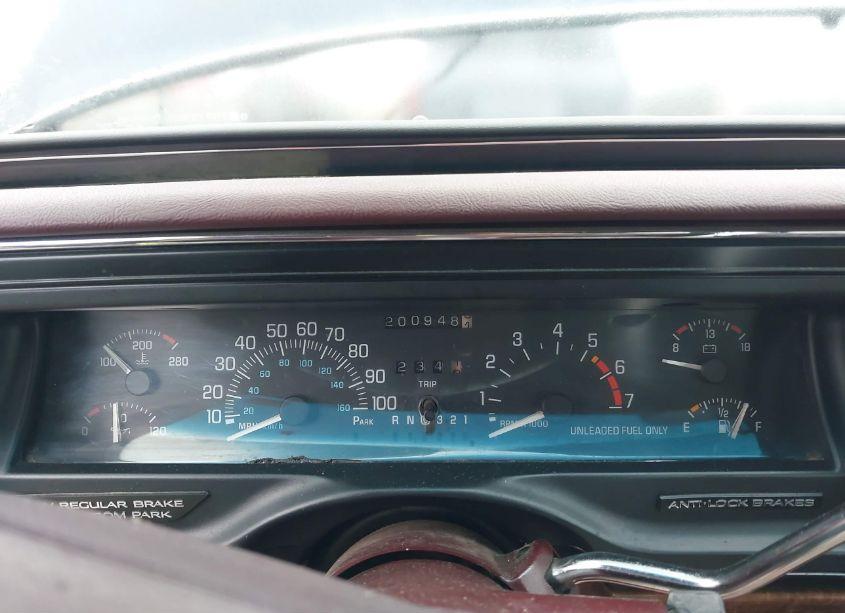 Photo 7 of 1993 Buick Park AVENUE (VIN 1G4CW53L7P1635327)