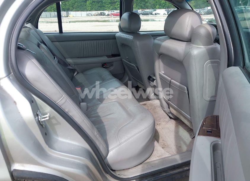 Photo 8 of 2004 Buick Park AVENUE (VIN 1G4CW54K044163021)