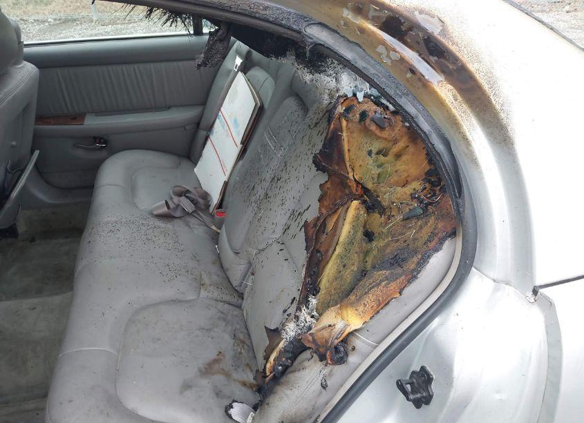 Photo 6 of 2000 Buick Park AVENUE (VIN 1G4CW54K1Y4244681)