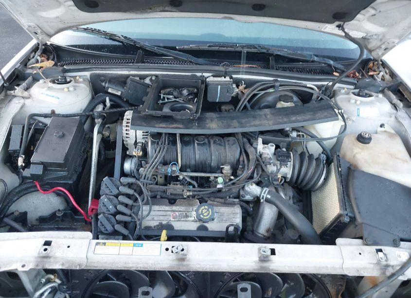 Photo 10 of 2000 Buick Park AVENUE (VIN 1G4CW54K1Y4282959)