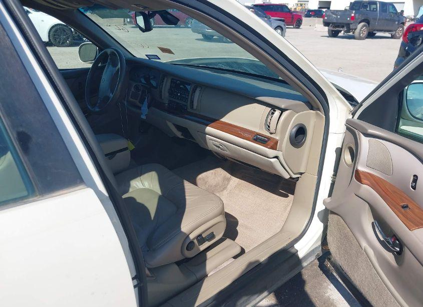 Photo 5 of 2002 Buick Park AVENUE (VIN 1G4CW54K624159830)