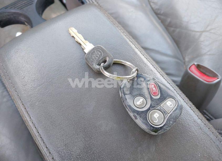 Photo 11 of 2000 Buick Park AVENUE (VIN 1G4CW54K6Y4285405)