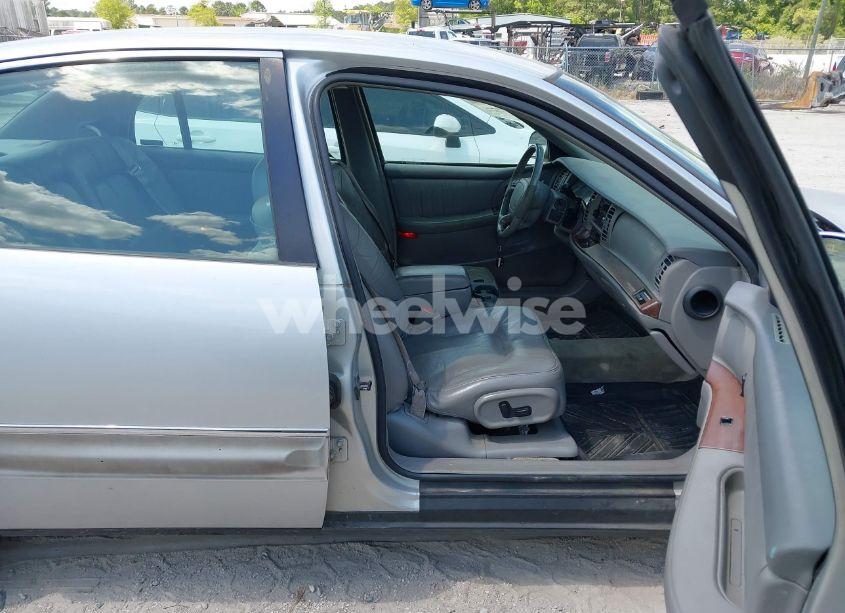 Photo 5 of 2000 Buick Park AVENUE (VIN 1G4CW54K6Y4285405)