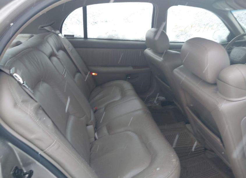 Photo 8 of 2000 Buick Park AVENUE (VIN 1G4CW54K7Y4222362)