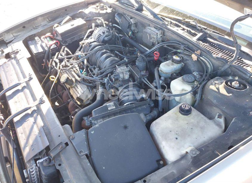 Photo 10 of 2000 Buick Park AVENUE (VIN 1G4CW54K7Y4231837)