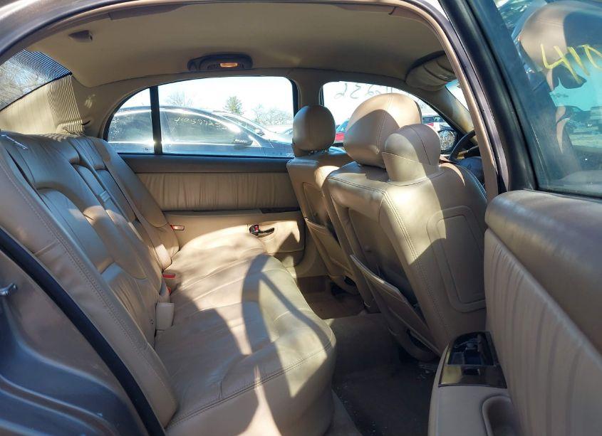 Photo 8 of 2004 Buick Park AVENUE (VIN 1G4CW54K844150680)