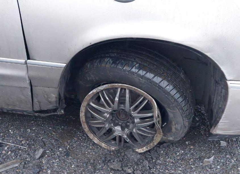 Photo 6 of 2003 Buick Park AVENUE (VIN 1G4CW54K934201697)