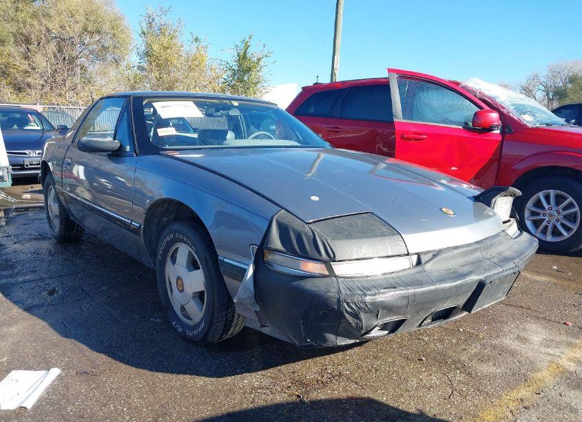 1990 Buick Reatta (VIN 1G4EC13C5LB901183) main photo