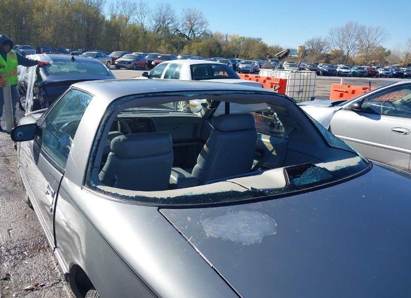 Photo 6 of 1990 Buick Reatta (VIN 1G4EC13C5LB901183)