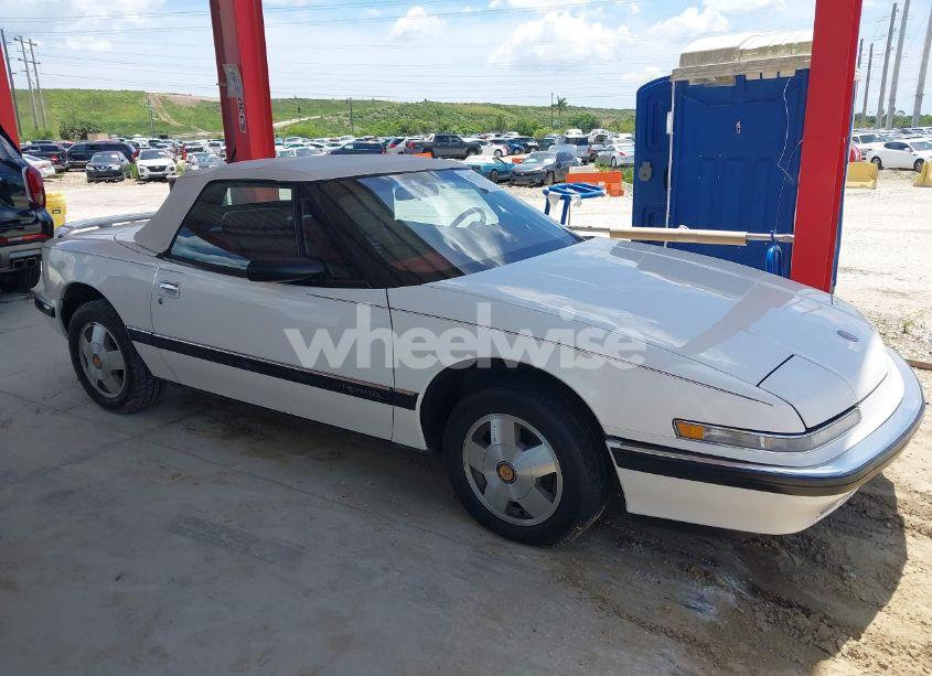 Photo 13 of 1990 Buick Reatta (VIN 1G4EC33C0LB903161)