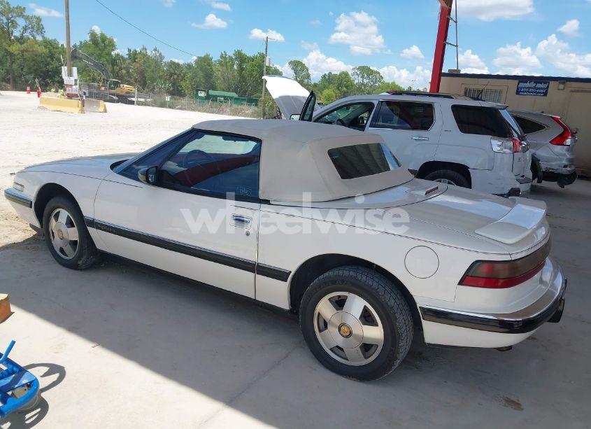 Photo 14 of 1990 Buick Reatta (VIN 1G4EC33C0LB903161)