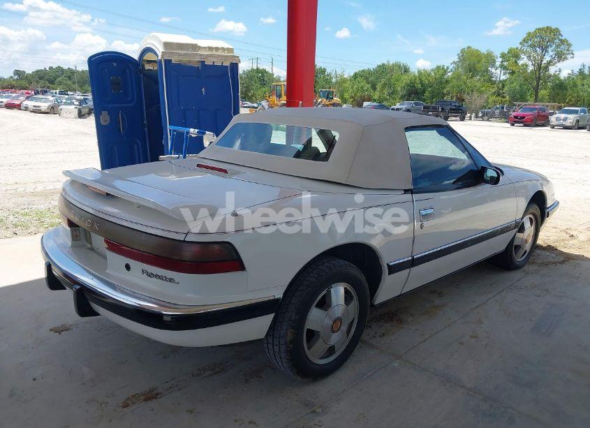 Photo 4 of 1990 Buick Reatta (VIN 1G4EC33C0LB903161)
