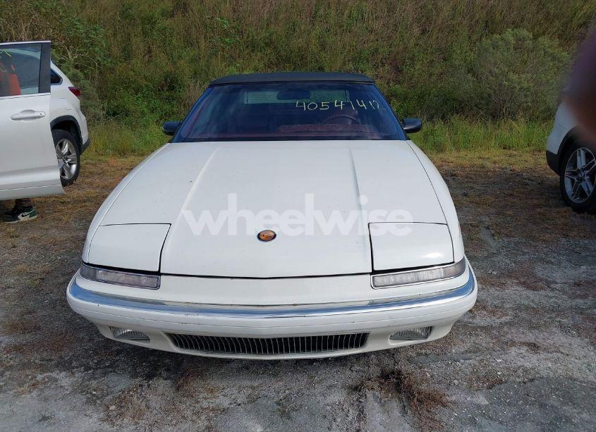 Photo 12 of 1990 Buick Reatta (VIN 1G4EC33C3LB907656)